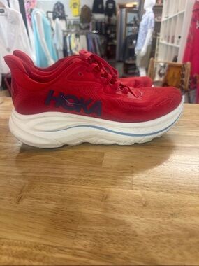 HOKA Men's Clifton 10 Running Shoes Vermillion Red / Varsity Navy Size 10D
